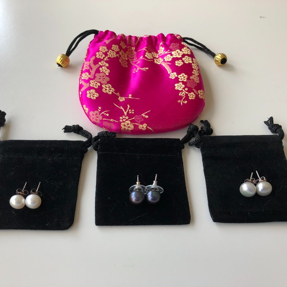 NWOT--Set of Honora pearl stud earrings
